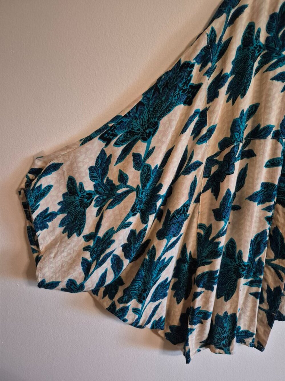 Andersen  & Lauth Floral Viscose Cocoon Open Cardigan OS - Picture 5 of 16